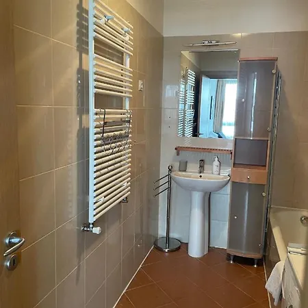 Bda H10 Apartment *