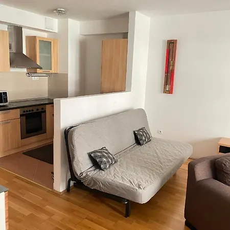 Apartment Bda H10