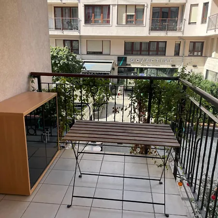 Bda H10 Apartment