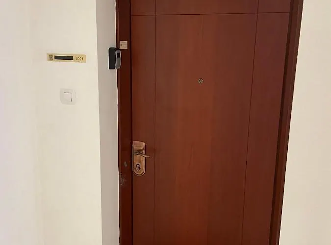 Apartman Bda H10 *